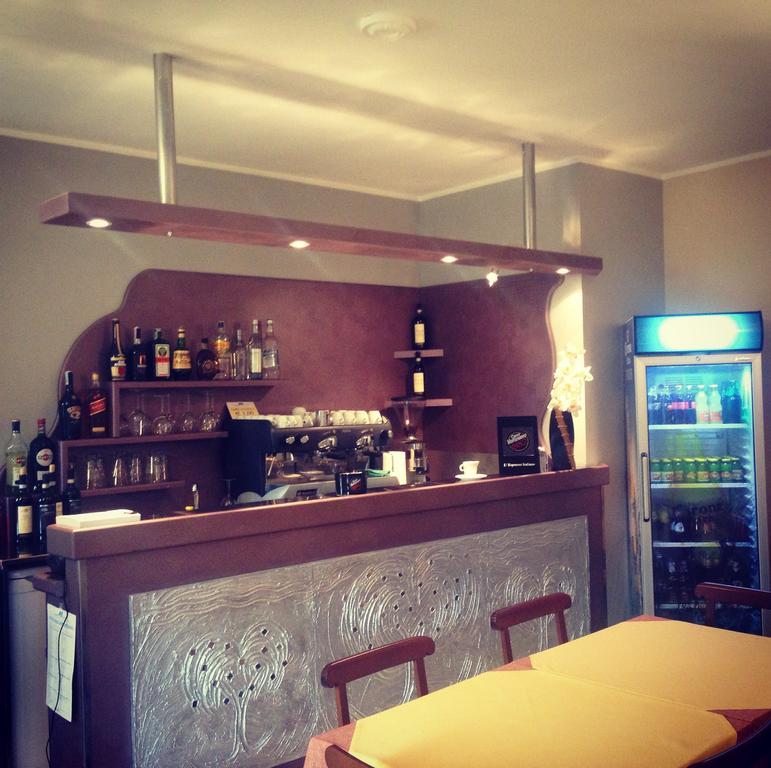 Hotel Langa In Cortemilia Экстерьер фото